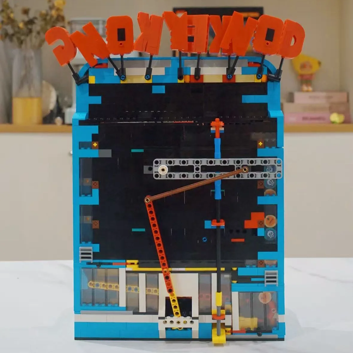 Retro Gaming Cabinet - 1371 stenen, een vintage gameconsole in